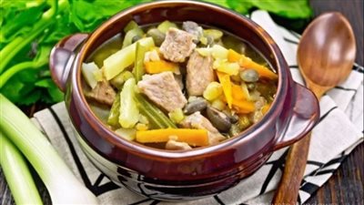 يخنة اللحم مع الجزر والكوسا