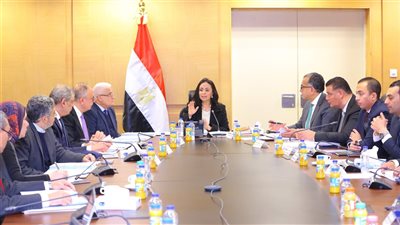 وزيرة التضامن تترأس اجتماع مجلس إدارة بنك ناصر الاجتماعي