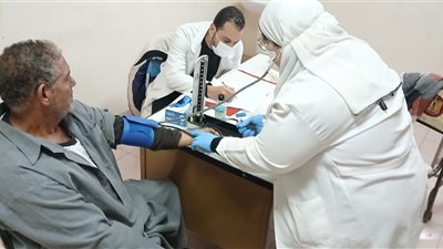  الكشف على 1032 مريض بقرية 30 بصار بالدقهلية