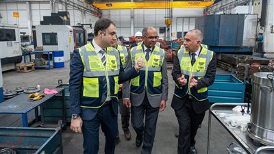 نائب وزير الإسكان يزور مصانع تصنيع طلمبات محطات مياه الشرب والصرف بتركيا