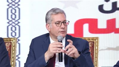  وزير البترول والثروة المعدنية يشارك في جلسة 