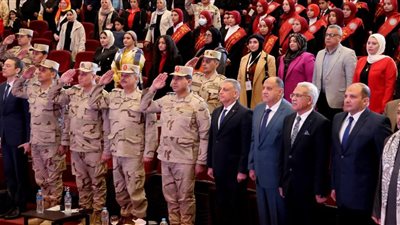 محافظ الإسماعيلية وقائد قوات الدفاع الشعبي والعسكري يشهدان الندوة التثقيفية التاسعة عشر للمدارس بقصر ثقافة الإسماعيلية