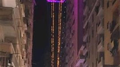 رمضان فى مصر حاجة ثانية .. اقباط  ومسلمين يعلقون الزينة والفانوس بالاسكندرية 