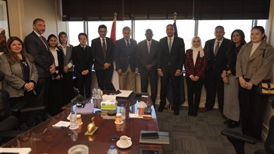  وزير السياحة يجتمع مع المدير الإقليمي لمؤسسة التمويل الدولية IFC  وعدد من ممثليها 