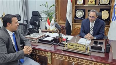 إعلام المحافظة تحتفى بحوار الوفد مع محافظ قنا وتنشره على صفحتها 