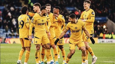 ولفرهامبتون يهنئ المسلمين برمضان بطريقة مبتكرة