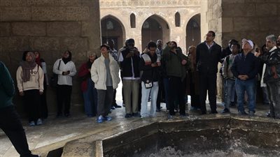 زيارة تعليمية للطلاب الوافدين إلى معالم القاهرة الإسلامية