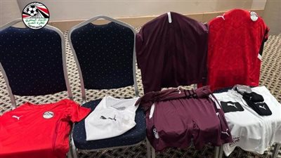 المنتخب الوطني للمحليين بزيه التقليدي أمام جنوب أفريقيا في تصفيات كأس الأمم الأفريقية