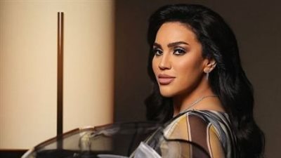 مي فاروق تشبه الفراشة بتوقيع فؤاد سركيس (صور)