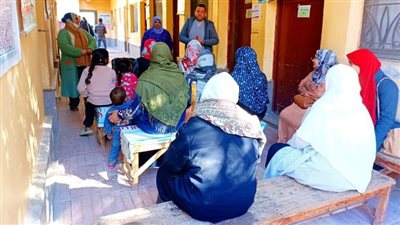 2000 مريض يستفيدون من خدمات القافلة الطبية قافلة بـ «الخطارة» 