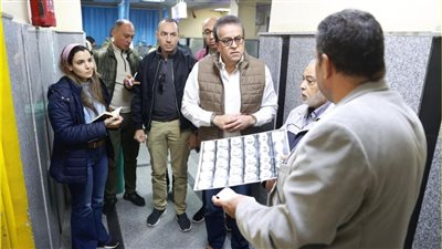 نائب رئيس الوزراء يتفقد مستشفى المقطم للتأمين الصحي ويحيل المتغيبين للتحقيق