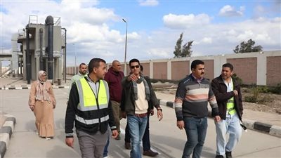 رئيس شركة مياه الشرقية يتفقد محطات الصرف الصحي بفاقوس