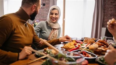 صحيفة بريطانية: دليل شامل لفوائد الصيام مع بداية شهر رمضان 