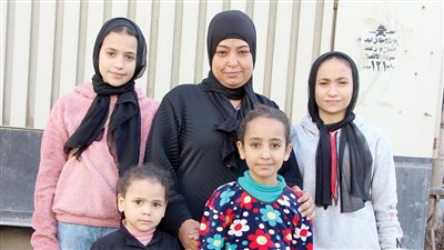 الأيتام الستة فى انتظار الإنقاذ 