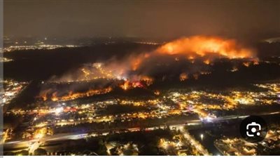 اعلام أمريكي: طواقم الإطفاء تكافح حرائق غابات كارولينا