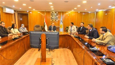 محافظ أسيوط يتفقد الأعمال بمشروع المجزر النصف الآلي للماشية بعرب مطير بالفتح