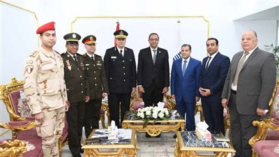 تكريم 5 مسؤولين خلال الاحتفال بعيد قنا القومي 