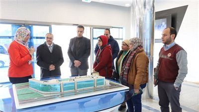 معهد بحوث الإلكترونيات يستقبل وفدًا من معهد أمراض العيون