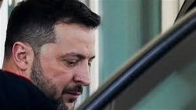 نائب أوكراني يقدم طلبًا للبرلمان لعزل زيلينسكي