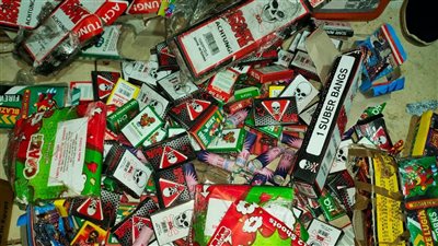 ضبط 14,186 صاروخ ألعاب نارية بأسواق الغربية