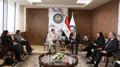 وزير البترول يلتقي رئيس شركة شل العالمية لبحث جهود زيادة الإنتاج