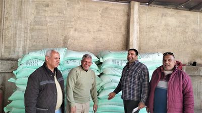 ضبط مخزن بداخله 86 جوال دقيق في بني سويف