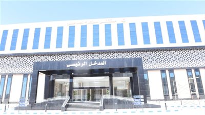 جامعي سوهاج تحاول إنقاذ طالب تناول قرص لحفظ الغلال بدار السلام