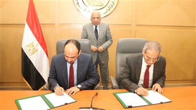 وزير الكهرباء يشهد توقيع بروتوكول تحديد آليات تركيب العدادات الجديدة بالمبني التابعة لوزارة الأوقاف 