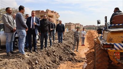 محافظ المنوفية يتفقد أعمال إنشاء موقف قويسنا النموذجي 