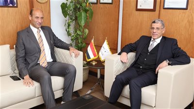 وكالة الفضاء المصرية توقع بروتوكول لتطوير قطاع البترول 