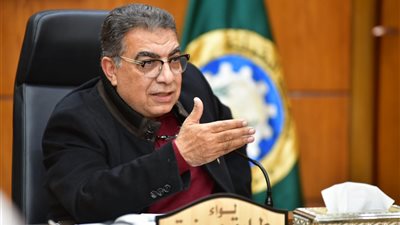 محافظ الدقهلية يُتابع تشغيل محطة مياه رأس الخليج 