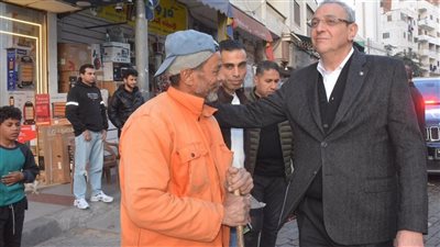 محافظ الغربية يتابع حملات النظافة والتشجير بشوارع وميادين المحافظة 