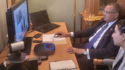 محافظ جنوب سيناء يلتقي مدير شركة CWL-Personal في ألمانيا