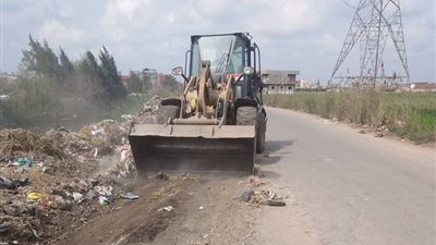 حملات نظافة مكثفة لتحسين المظهر الحضاري بمدن وقرى البحيرة