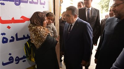 محافظ الدقهلية يتفقد معرض أهلا رمضان بالغرفة التجارية بالمنصورة