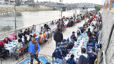 محافظ أسيوط يقيم أكبر مائدة إفطار جماعي لأهالي المحافظة 