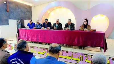 اجتماع  لمناقشة تعزيز معايير الجودة في المدارس بالفيوم