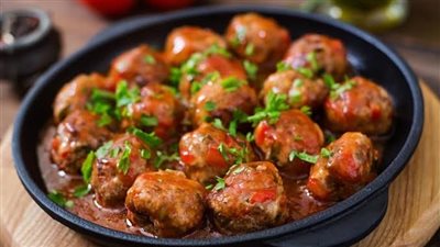 كرات اللحم بالصوص الأحمر.. وجبة رمضانية شهية وسهلة التحضير