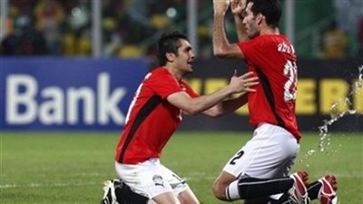 خلافنا سياسي.. أحمد حسن يعلق على أزمة إعلان محمد أبوتريكة (فيديو)