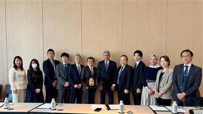  وزير السياحة والآثار يعقد اجتماعاً مع رئيس مجلس إدارة اتحاد شركات السياحة اليابانية 