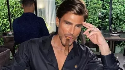 نصباية.. شادي شامل يهاجم مخرج شهير.. ويكشف سبب امتناعه عن ارتداء الحلق