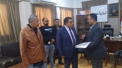 محافظ الدقهلية يشدد على تحسين الخدمات بحي غرب المنصورة 