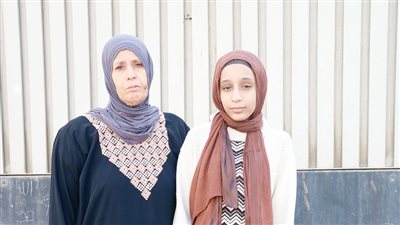 الأيتام وظروف الحياة الصعبة