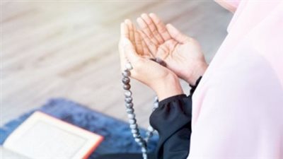 أدعية جامعة مستحبة في ليلة العاشر من رمضان.. دعوة لخير الدنيا والآخرة