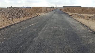 محافظ الجيزة: رصف وتطوير طرق حيوية بمركز الواحات البحرية