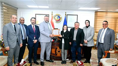 احتفالية لتوزيع 440 جهازًا من المعينات السمعية والبصرية لدعم ذوي الهمم