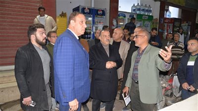 محافظ أسيوط يتفقد منطقة المجاهدين بحي غرب