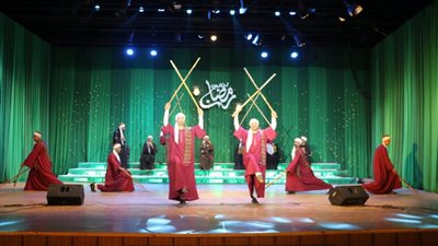 أغاني وفنون شعبية ضمن برنامج 