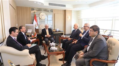 وزير التعليم العالي يبحث تعزيز التعاون مع السفير الفرنسي في مصر