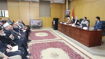 نائب المحافظ بني سويف يترأس اجتماع الخطة العاجلة لتحسين الخصائص السكانية